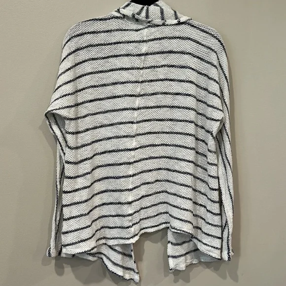 Velvet by Graham & Spencer Stripe Knit open sweater - Picture 4 of 4